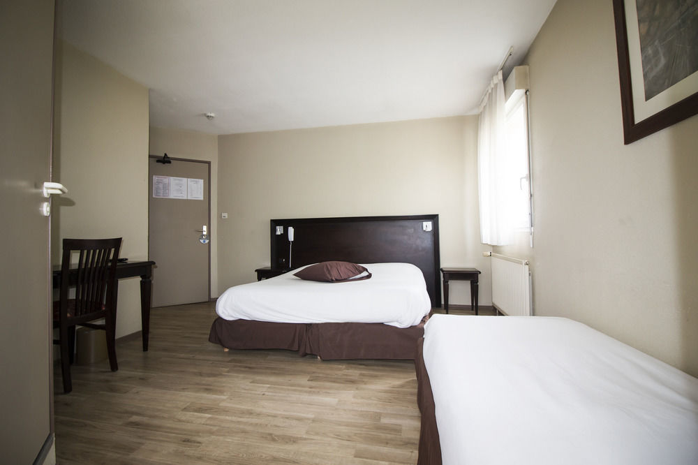 Hotel Ambiance 2*
