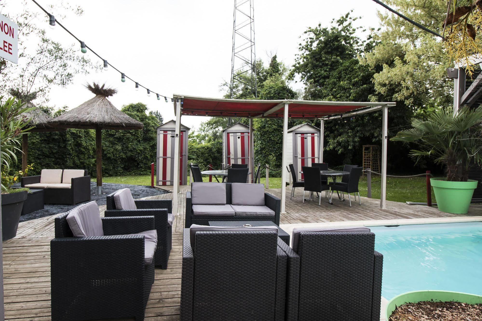 Ambiance Hotel