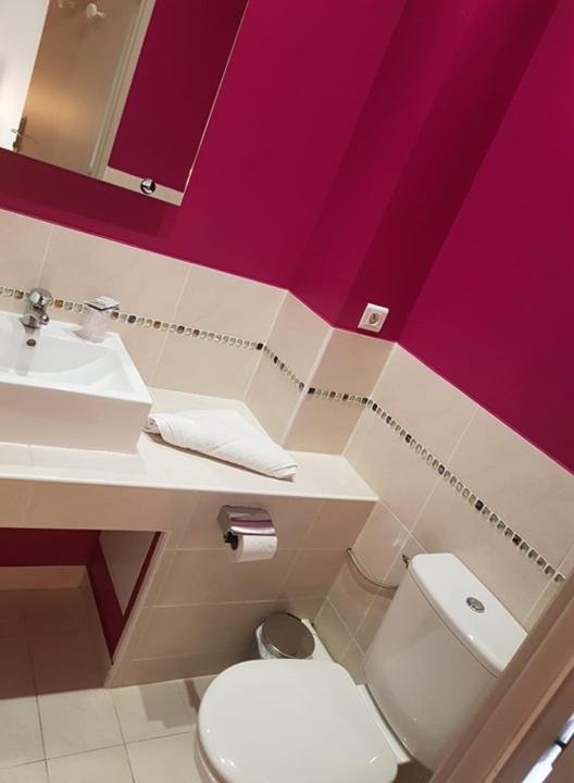 Hotel Ambiance 2*